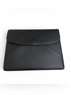 Neely & Chloe Classic Black Pebbled leather tablet sleeve